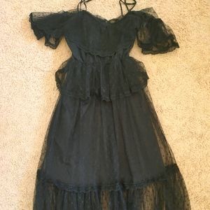 Women black midi dress